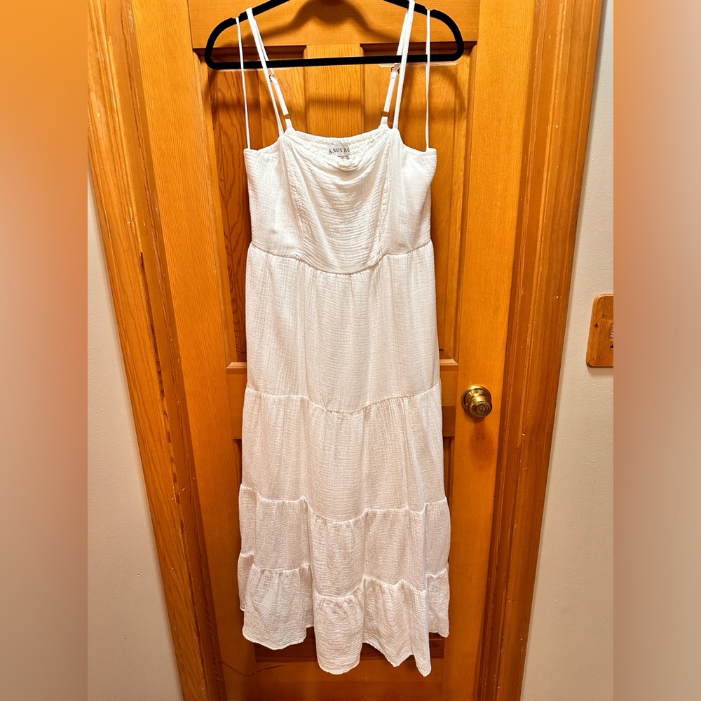 White lined summer dress!